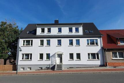Frisch renovierte 3 Zimmer mit Garten in schöner Lage von Bad Sülze inklusive Einbauküche