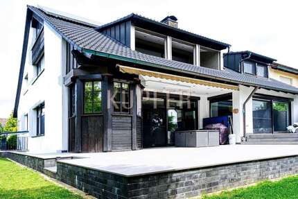 Haus zum Kaufen in Nürnberg 920.000,00 € 317.56 m²