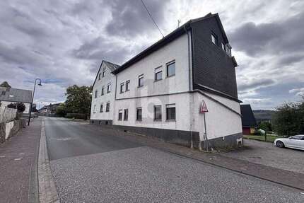 Haus zum Kaufen in Sensweiler 299.000,00 € 580 m²
