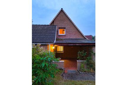 Renovierungsbedürftiges 5,5-Zi. Haus mit Garten & Bauland - Preetz