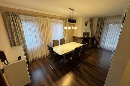 Großzügiges Zweifamilienhaus zu vermieten - Lengede