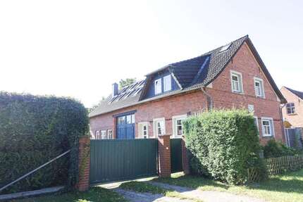 Haus zum Kaufen in Bismark, OT Friedrichsfleiß 262.000,00 € 185 m²