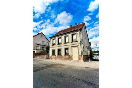 Provisionsfrei: Vermietetes Zweifamilienhaus | 170 m² - Neunkirchen Heinitz
