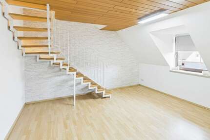 2-Zimmer-Maisonette: Die perfekte Verbindung von Stadtleben und Natur. - Augsburg