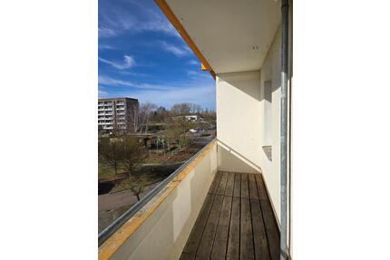 Gut geschnittene 2-Zimmer-Wohnung mit Balkon in Stendal