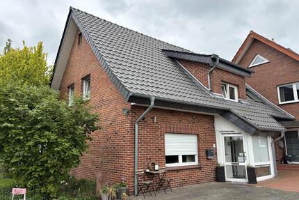 Großzügiges Doppelhaus mit eigenem Garten in Verl-Kaunitz