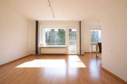 Einziehen und wohlfühlen - sanierte Eigentumswohnung auf dem Saarbrücker Eschberg mit Balkon! - Saarbrücken