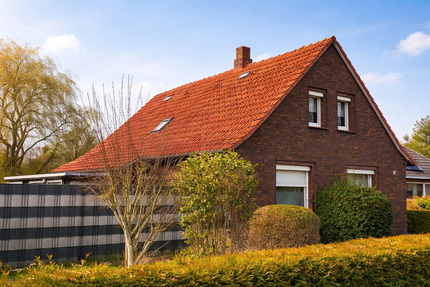 Haus+Einliegerwohnung auf großem GrundstückMehrgenerationenhaus - Norden