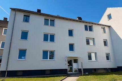 Helle 3 Zi-Whg 1.OG in energ. San. 6. Fam-Hs mit Balkon und Wanne - Mettmann