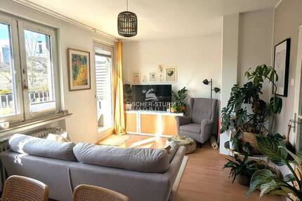 Düsseldorf-Pempelfort: 2-Zimmer-DG-Wohnung mit Balkon!