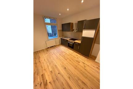 Moderne, 75,75 m², 2‑Zimmer‑Wohnung mit Einbauküche und Badewanne – Hünefeldstraße Wuppertal