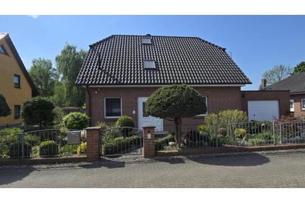 gepflegtes Eigenheim mit großer Garage und Garten in Pritzwalk