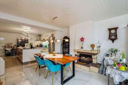 Haus zum Kaufen in Kleinostheim 599.000,00 € 310.14 m²