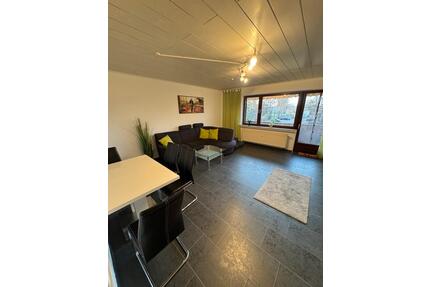 Möblierte 3-Zimmer-Wohnung mit Balkon & Carport in guter Lage - Bremen Huchting