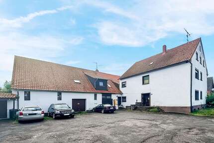Haus zum Kaufen in Aerzen 345.000,00 € 401.43 m²