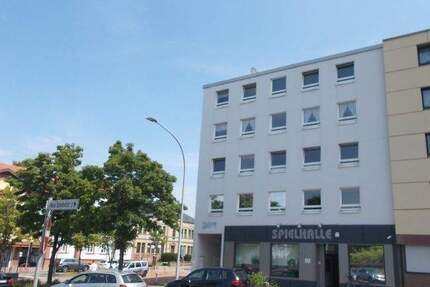 Renovierte Wohnung (im 4 OG - kein Aufzug) in der Innenstadt von St. Ingbert, Nähe der Fußgängerzone! Sofort frei - Sankt Ingbert Rohrbach