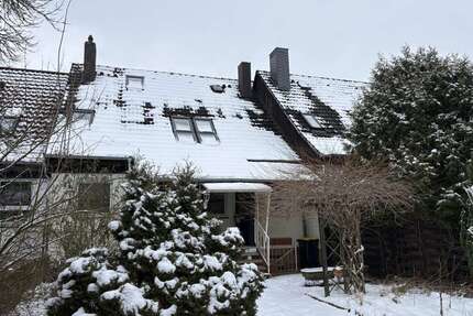 Haus zum Kaufen in Burgdorf 180.000,00 € 135 m²