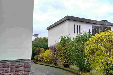 Haus zum Kaufen in Höxter 175.000,00 € 226 m²