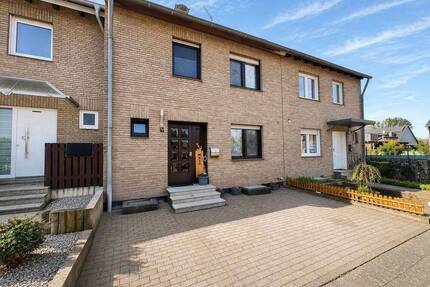 Ankommen und wohlfühlen - familienfreundliches Reihenhaus mit Garten und Garage in GV-Barrenstein - Grevenbroich