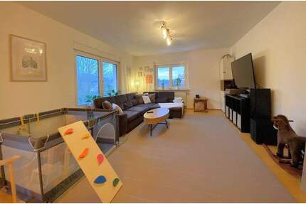 Charmante 3-Zimmer-Wohnung mit Ausblick, Balkon, Garage inkl. moderner Einbauküche - Gößweinstein