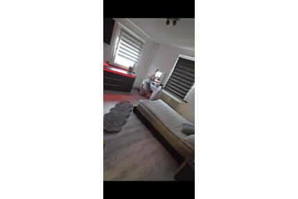 3 zimmer mit balkon - 1.000,00&nbsp;EUR Kaltmiete, ca.&nbsp; 62,00&nbsp;m&sup2; in Oberndorf am Neckar (PLZ: 78727)