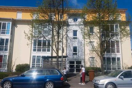 Helle 1 Zimmer Wohnung mit Einbauküche - Augsburg Firnhaberau