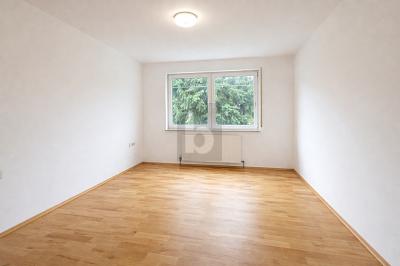 STILVOLL MIT BALKON IN NECKARWESTHEIM