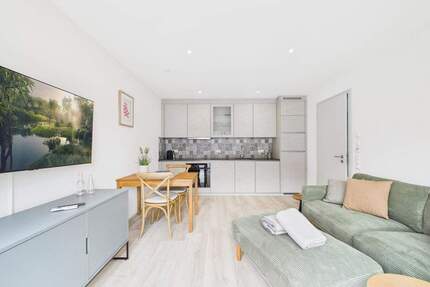 Designmöbliert & bezugsfertig: Neue 2-Zimmer-Wohnung mit Vollausstattung - Bad Aibling