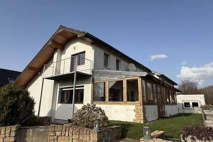 Haus zum Kaufen in Simmerath Kesternich 399.000,00 € 220 m² - Simmerath / Kesternich