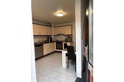 Reihenhaus - Haus ohne Makler - 245.000,00&nbsp;EUR Kaufpreis, ca.&nbsp; 100,00&nbsp;m&sup2; in Kiel (PLZ: 24147) Elmschenhagen