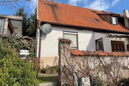 Altes Erbstück - 55.000,00&nbsp;EUR Kaufpreis, ca.&nbsp; 200,00&nbsp;m&sup2; in Erfurt (PLZ: 99087) Hohenwinden