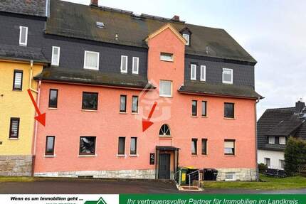 Wohnung im Hochparterre mit Doppelgarage - Selb