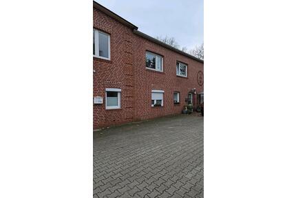 Oberwohnung - 605,00&nbsp;EUR Kaltmiete, ca.&nbsp; 85,00&nbsp;m&sup2; in Ostrhauderfehn (PLZ: 26842)