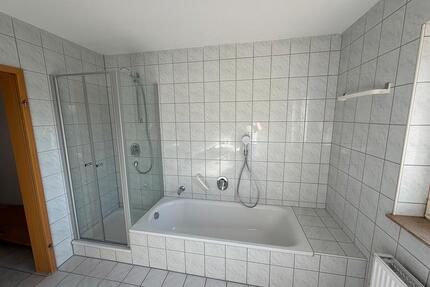 3 Zimmer -Wohnung - 600,00&nbsp;EUR Kaltmiete, ca.&nbsp; 76,30&nbsp;m&sup2; in Dinkelsbühl (PLZ: 91550)