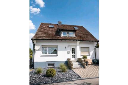 ZweifamilienhausMehrgenerationenhaus in Warstein mit Garage