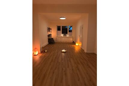 Yogaraum mit schöner Energie Nähe AEZ Poppenbüttel zu vermieten - Hamburg Wandsbek