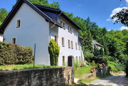 Gemütliches Ein-Zweifamilienhaus mit historischem Charme in Bannewitz – auf Wunsch mit gratis Grundstück und Bungalow