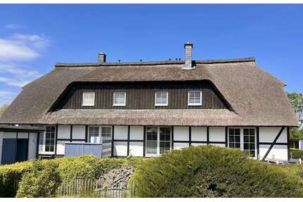 Haus zum Kaufen in Gingst 990.000,00 € 693 m²