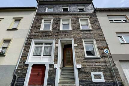 Haus zum Kaufen in Traben-Trarbach 110.000,00 € 173 m²