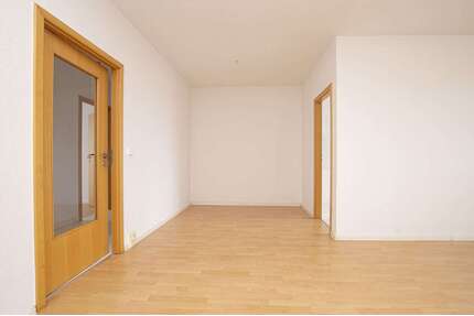 Wohnung zum Kaufen in Chemnitz 53.500,00 € 69 m²