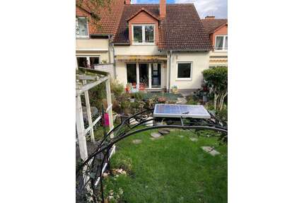 Haus zum Mieten in Liederbach 1.900,00 € 125 m²