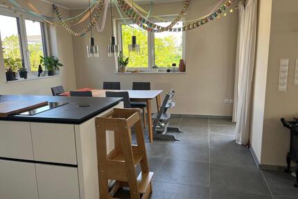 5-Zimmer-Wohnung mit Stellplätzen (inkl. Wallbox) und Balkon - Kottenheim