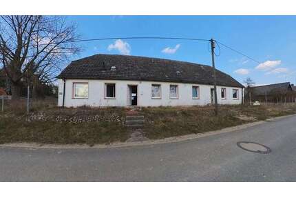 Haus zum Kaufen in Zölkow 75.000,00 € 170 m²