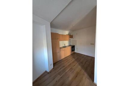 Großzügige 2ZKB mit Balkon im 1 OG in Völklingen