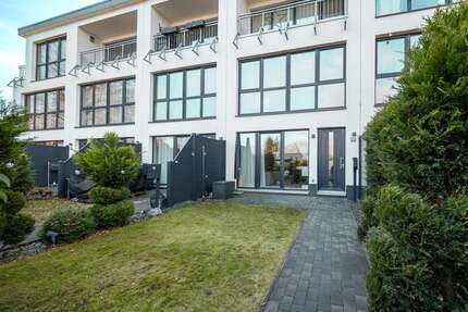 Haus zum Mieten in Hamburg-Eidelstedt 1.800,00 € 103 m²