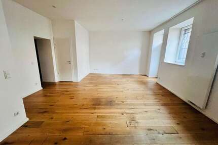 Wohnung zum Kaufen in Düsseldorf 335.000,00 € 83 m²