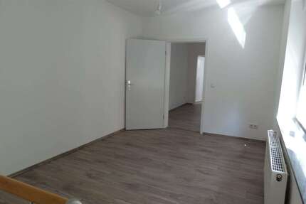 Wohnung zum Mieten in Krefeld 585,00 € 65 m²