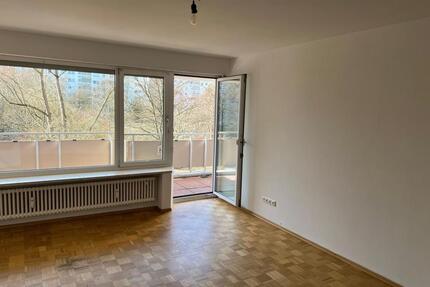 Schöne 3-Zimmer-Wohnung mit tollen Balkon und Wärmepumpe - Germering