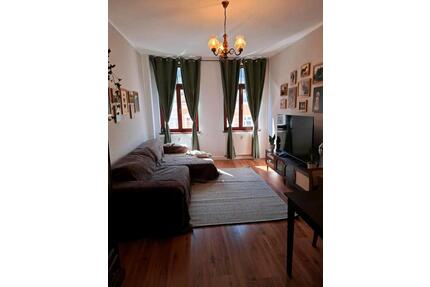 Zentrale 2-RW mit Balkon, Küche, Bad mit Wanne & Fenster - Leipzig Südost