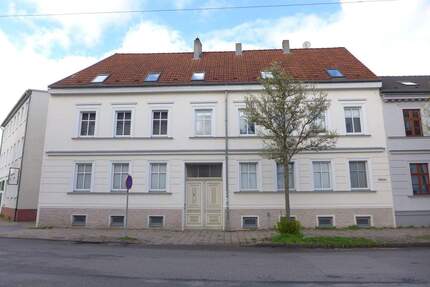2-Zimmer-Dachgeschoss-Wohnung mit Pantryküche in Zentrumsnähe - Greifswald Fleischervorstadt